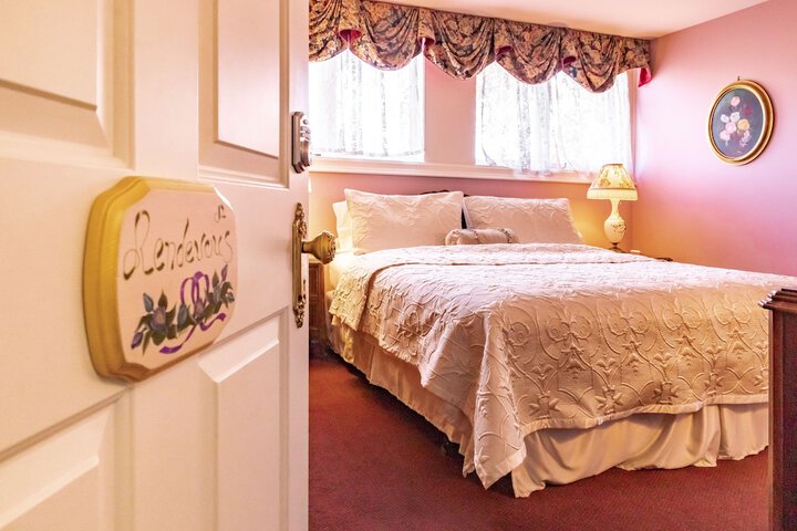 Room 38 of 54