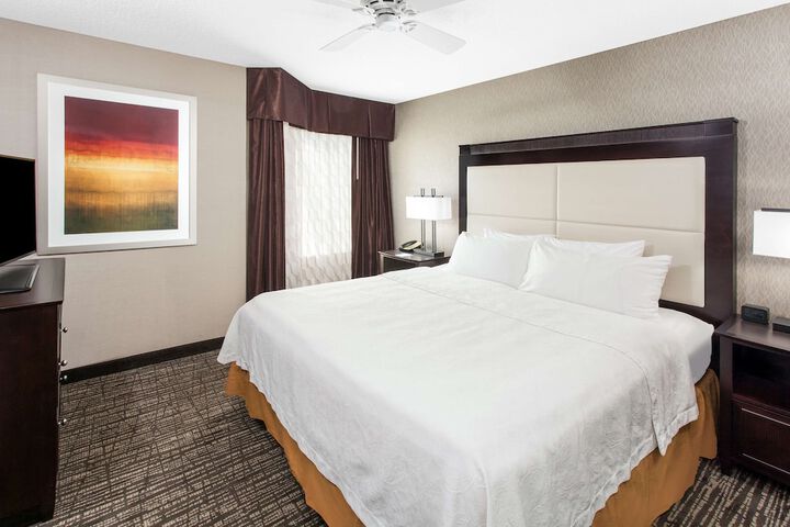 Room 15 of 28