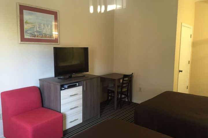 Room 9 of 31