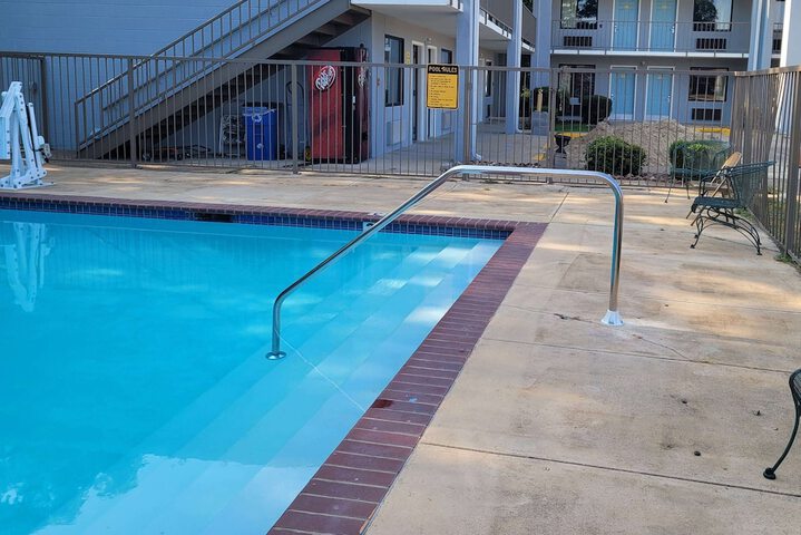 Pool 6 of 40