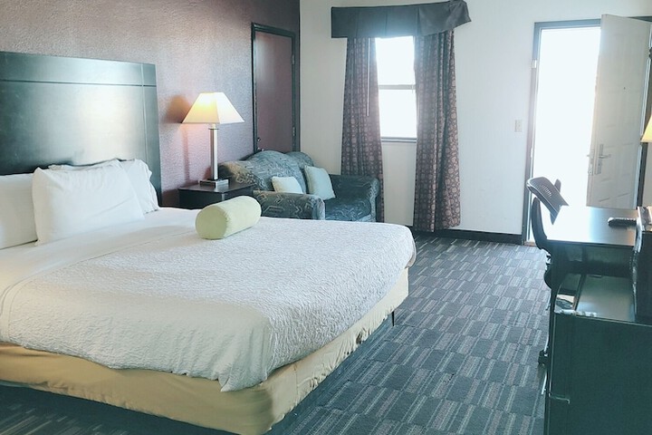 Room 26 of 32
