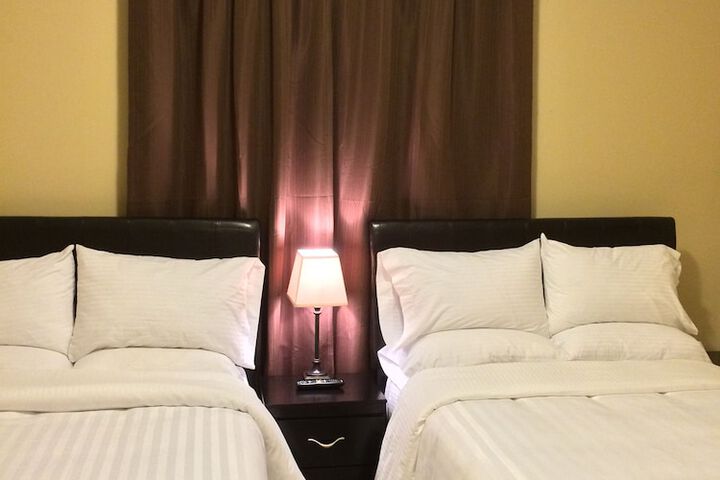Room 46 of 74