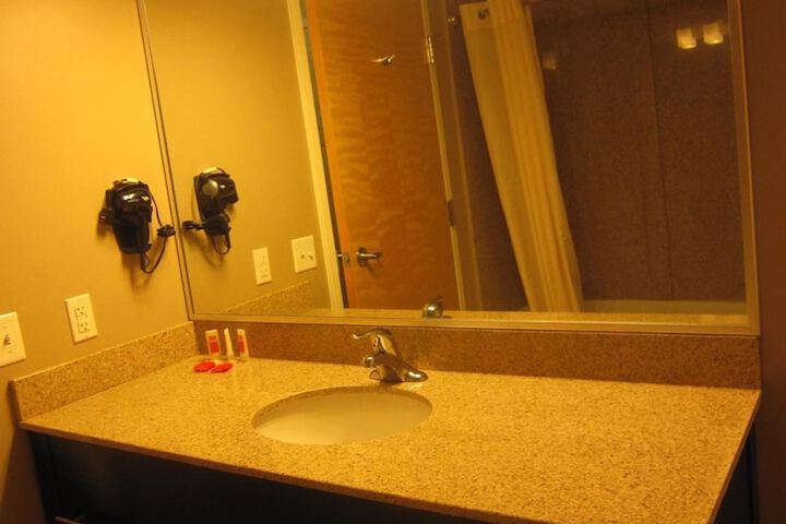 Room 48 of 49