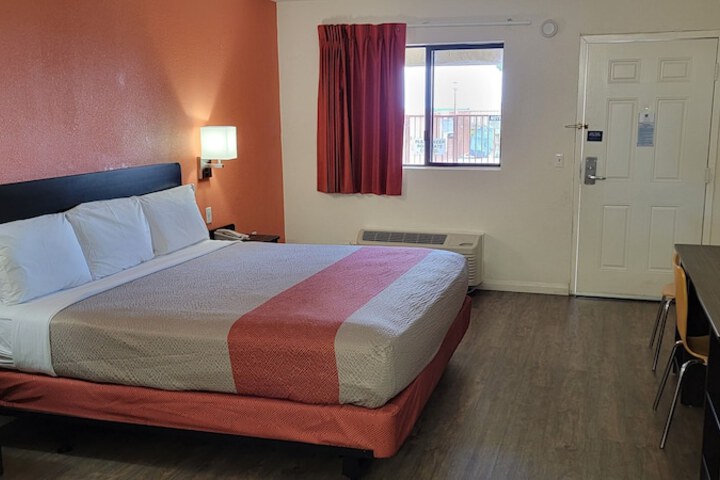 Room 47 of 58