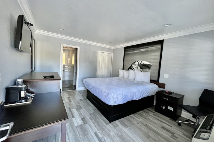 Room 82 of 152
