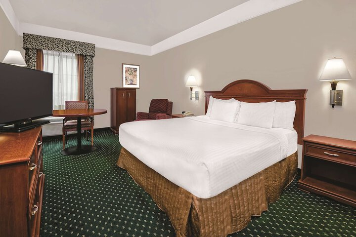 Room 34 of 59