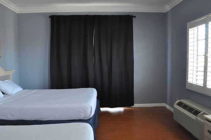Room 18 of 65