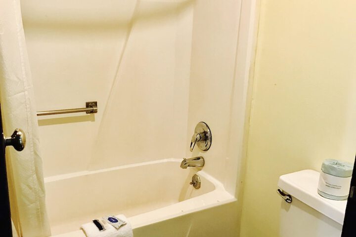 Room 21 of 29