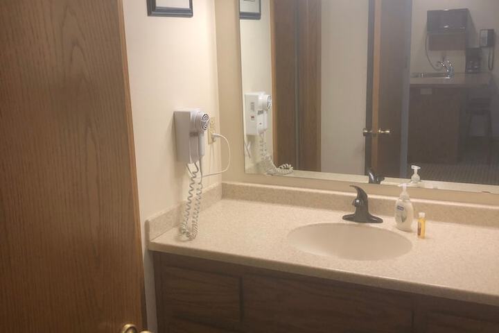 Room 111 of 185