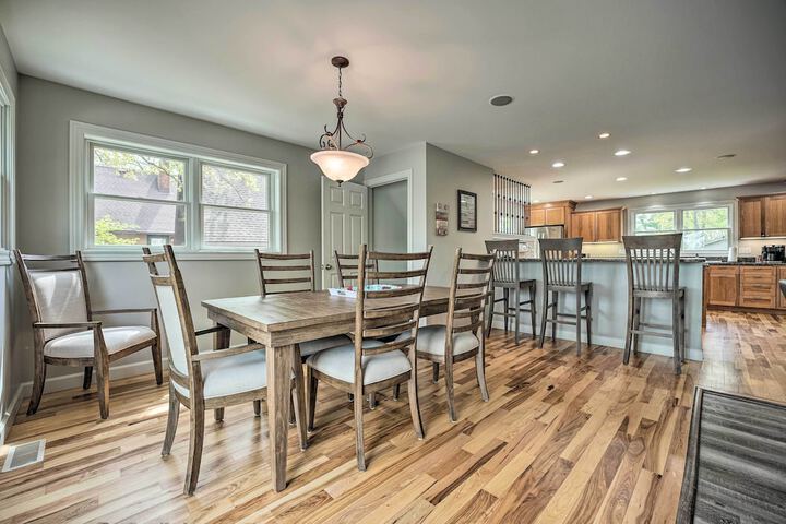 Pet-friendly Grass Lake Retreat w / Game Room!