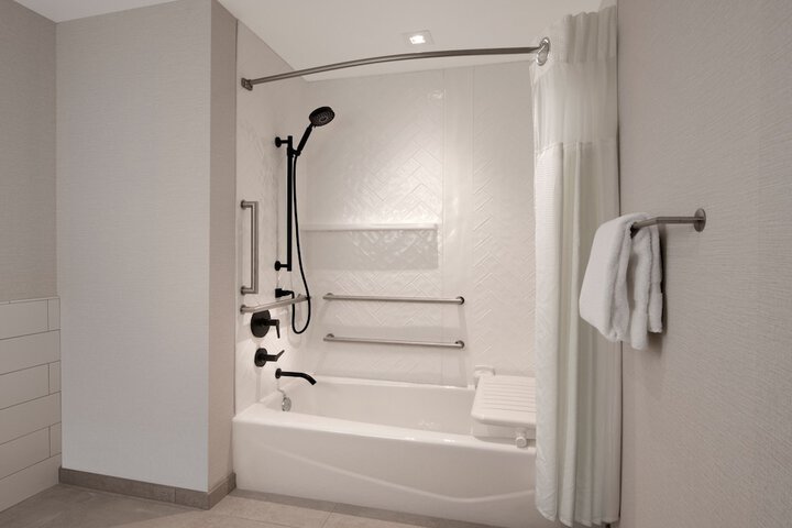 Room 19 of 41