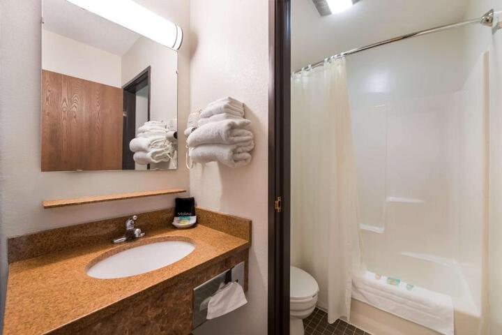 SureStay by Best Western Spicer