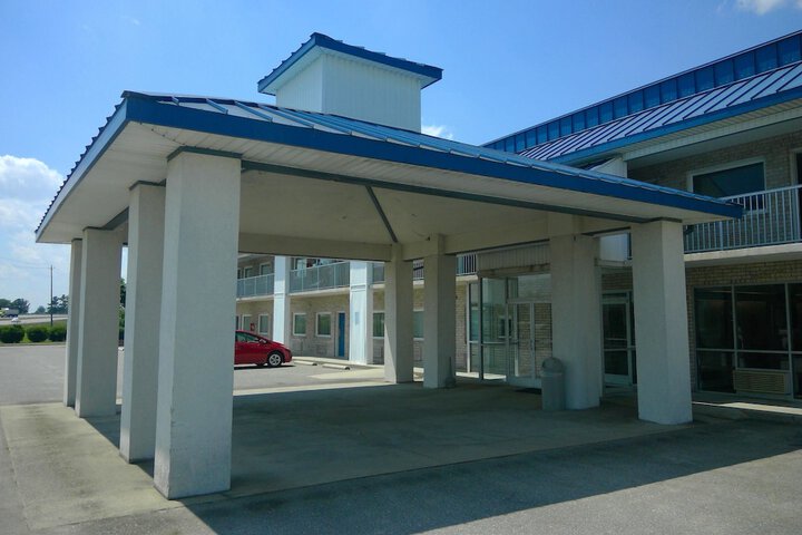 Hotel 6 of 23