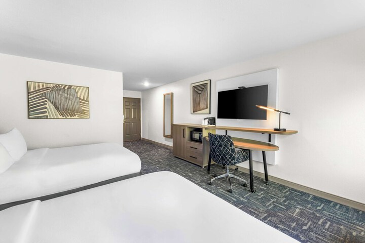 Room 18 of 30