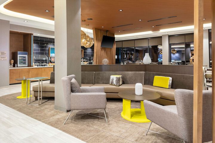 Hotel Interior 9 of 28