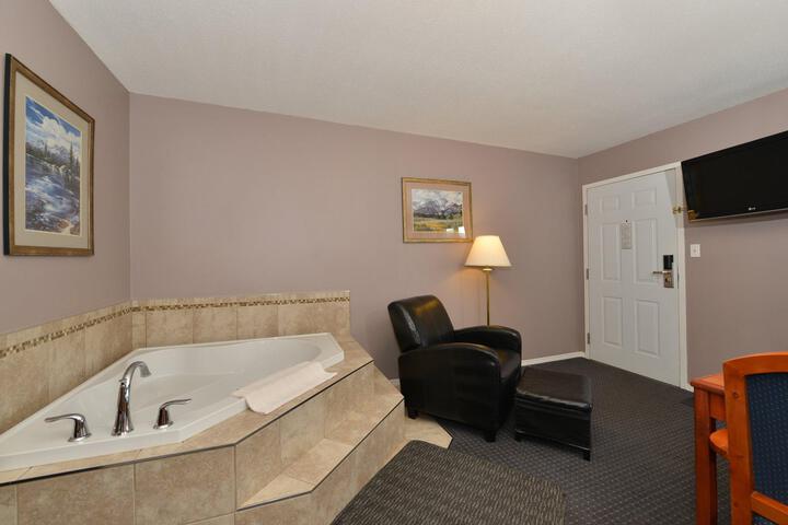 Canadas Best Value Inn and Suites Princeton