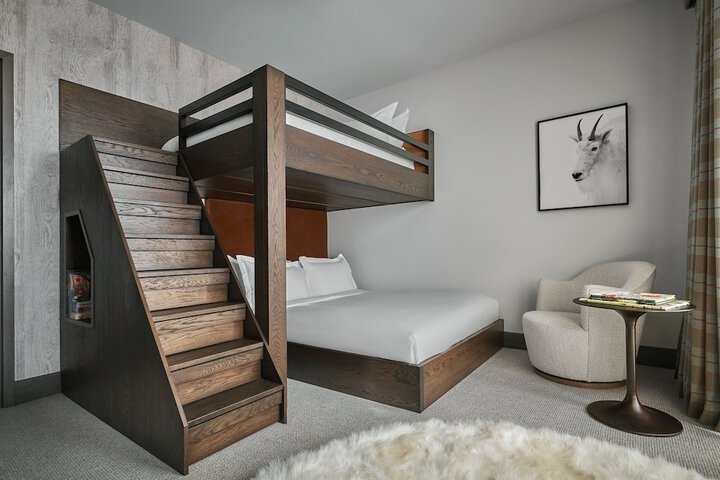 Room 57 of 120