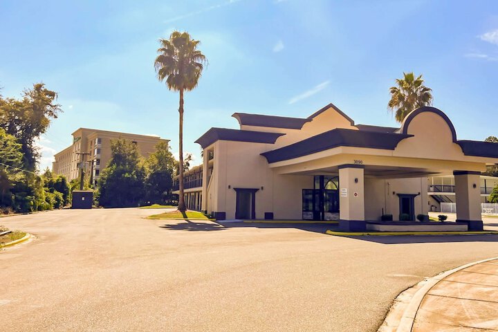 Hotel 2 of 39
