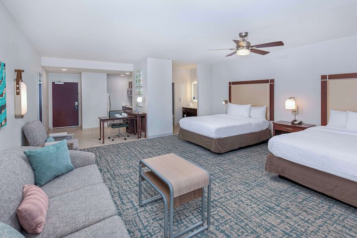 Room 30 of 46