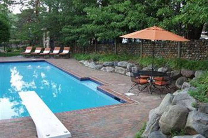 The Rochester Carriage House Bed & Breakfast