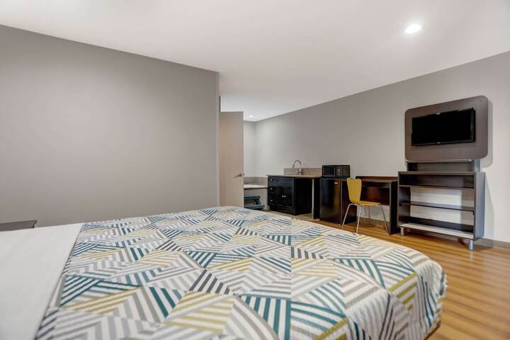 Room 23 of 26