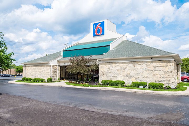 Hotel 10 of 82