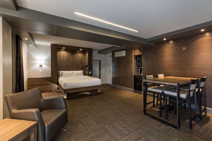 Room 75 of 137