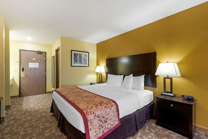 Room 15 of 34