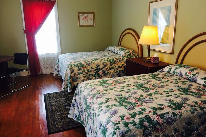 Room 38 of 82