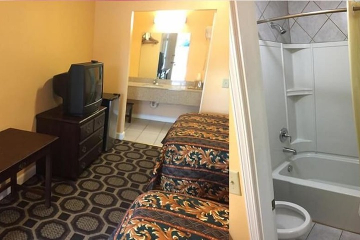 Room 3 of 5