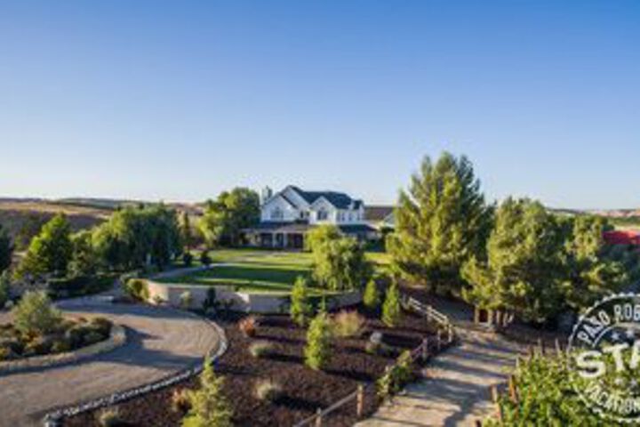 The Gables at the Rockin K 6 Br Home by RedAwning