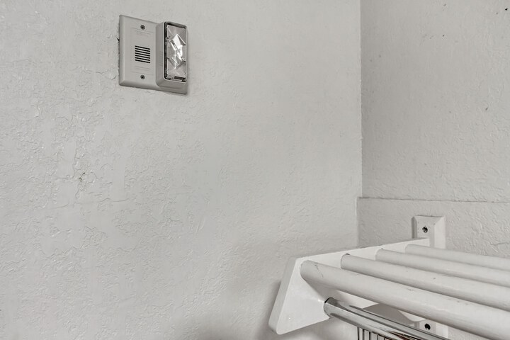 Room 18 of 61