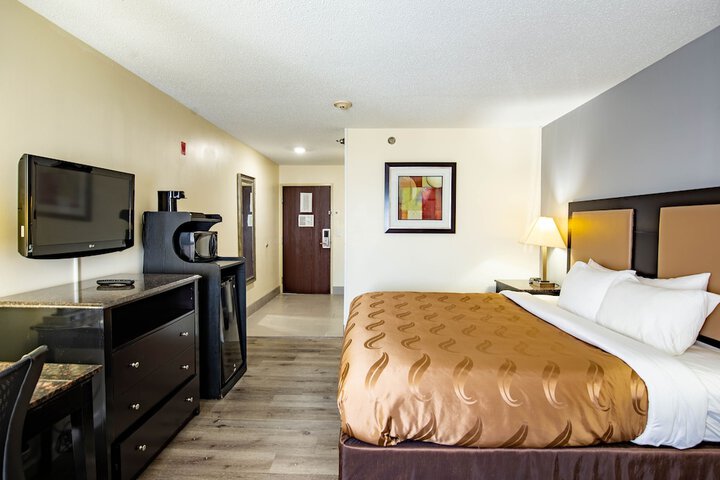 Room 7 of 15
