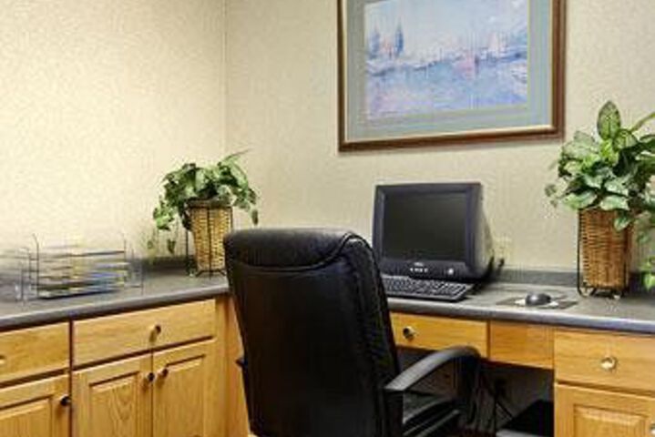 Days Inn by Wyndham Cornelius Lake Norman