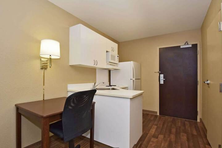 Room 9 of 27