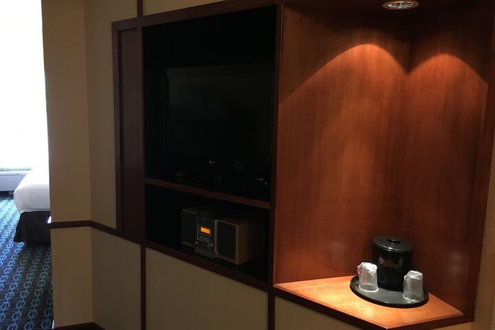 Room 31 of 76