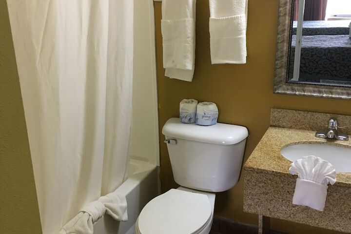 Room 20 of 35