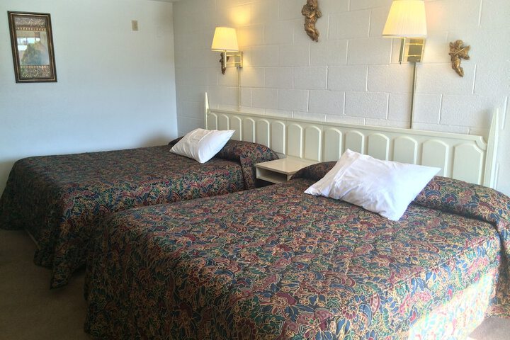 Room 30 of 38