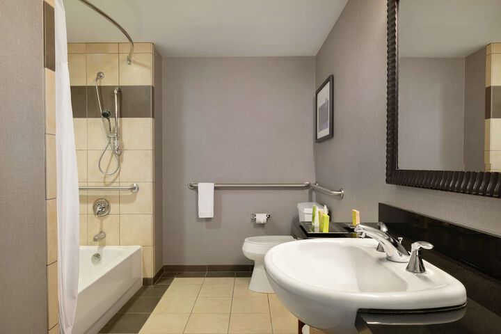 Hilton Baltimore BWI Airport