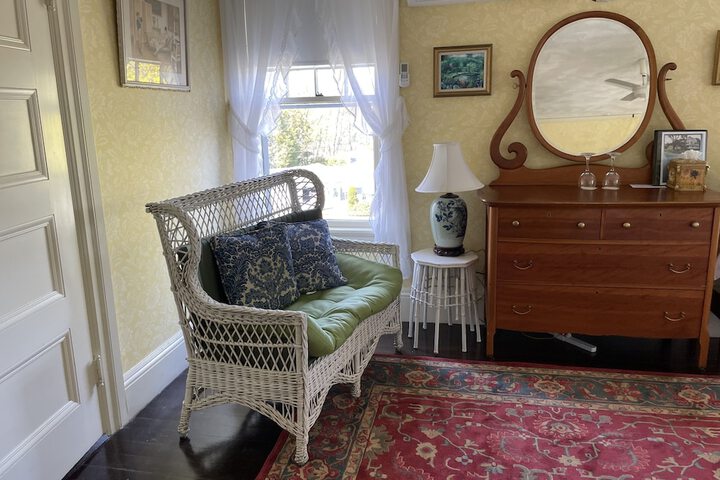 Moseley Cottage Inn & Town Motel