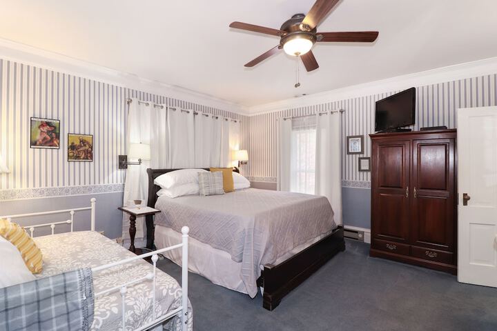 Room 15 of 35