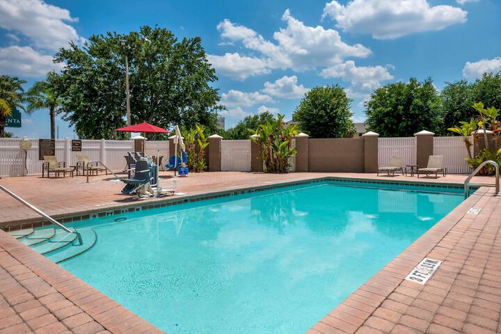 Pool 6 of 47
