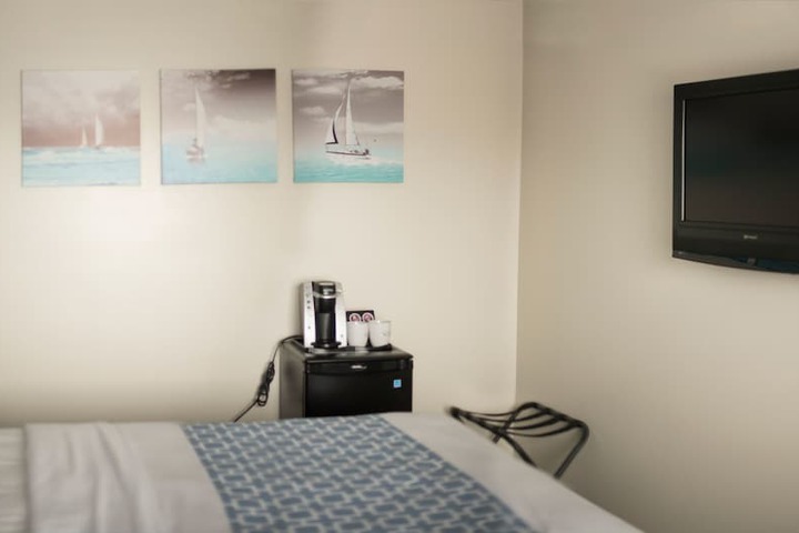 Room 31 of 66