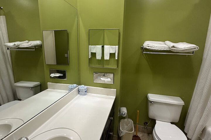 Room 21 of 41