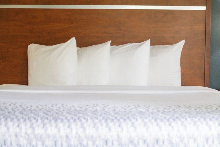 Twin Mountain Inn & Suites