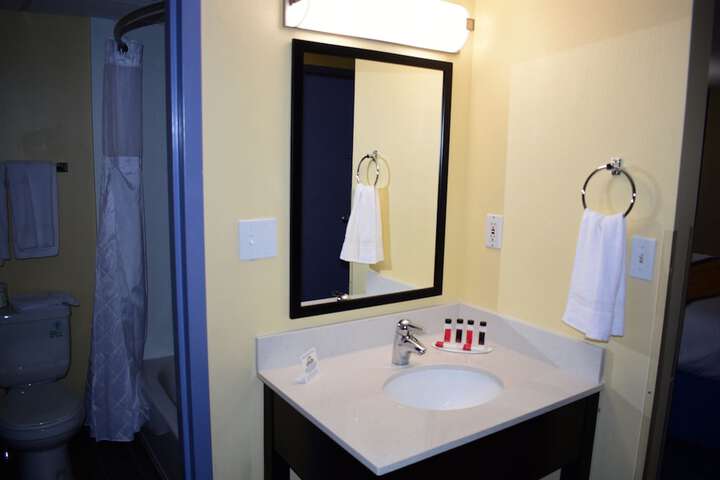 Room 9 of 23