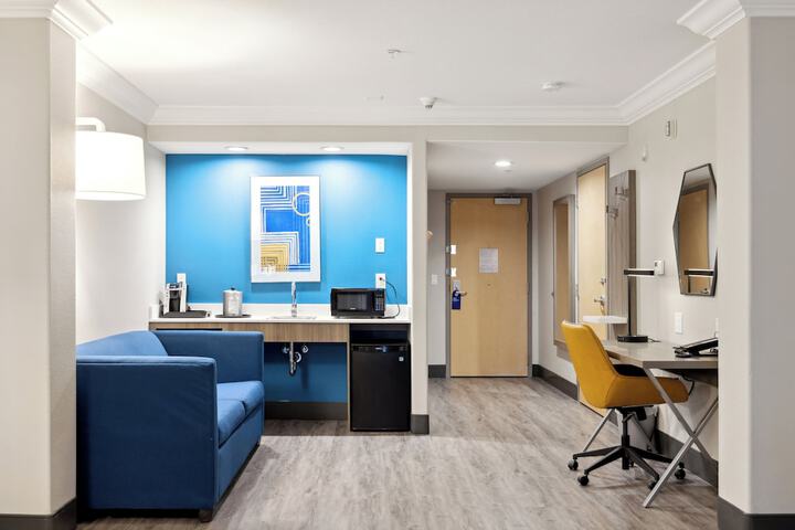 Holiday Inn Express Hotel & Suites Vacaville by IHG