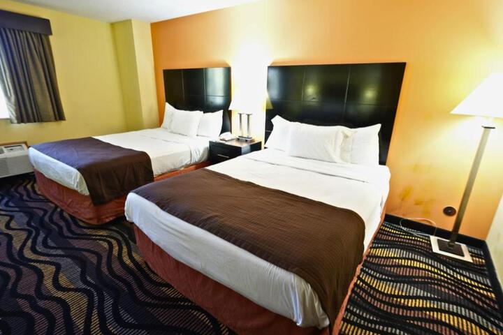 Rock Island Inn & Suites Streator IL