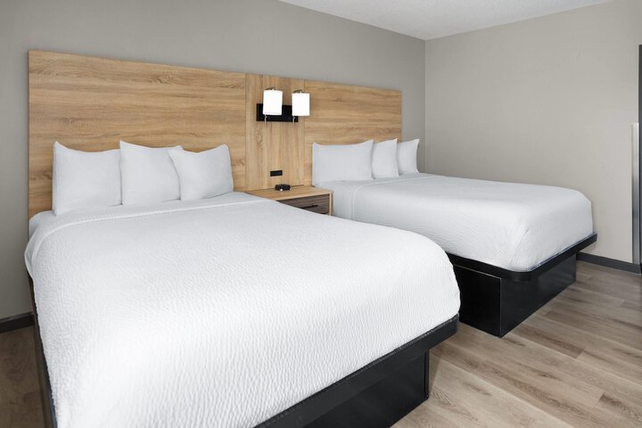 La Quinta Inn & Suites by Wyndham Mansfield OH