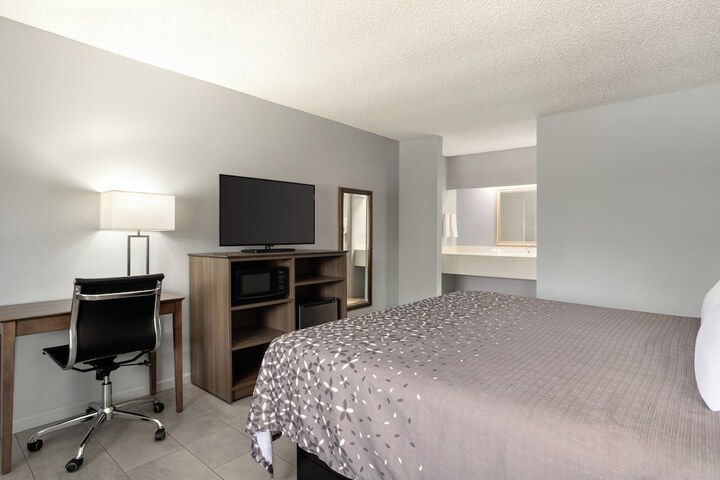 Home Inn & Suites Orlando-Apopka